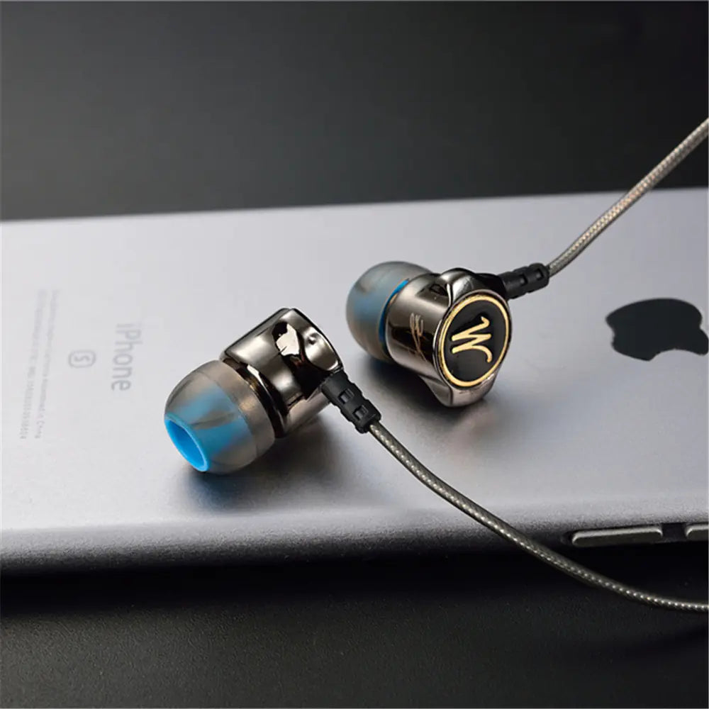 Heavy Bass Metal In-Ear Headphones with Microphone